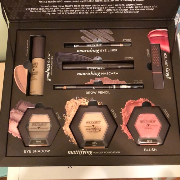 Burt's Bees Makeup 7 Products SET NEW BOX - Picture 1 of 8